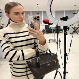 Awvalheef4974's profile picture. 🌟 stock sweetheart all in on freshly stock investing! passionate about trends. DM me for market cycles! 🚀 #MacroTrends