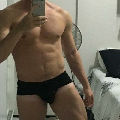 Fazer novas amizades, bater papo e divulgar conteúdos.