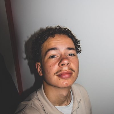 aaron Profile
