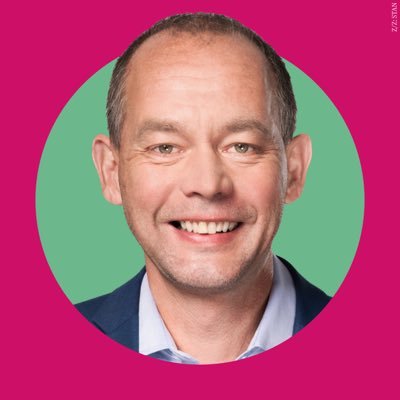 ✌🏻 @starostove do čela! 🩷 víc odvahy a energie ⛺️ dvojka @starostove_karlovarsky 🗳️ přijďte k volbám 3. a 4. října https://t.co/5yd03LmhQ3