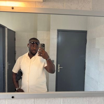 martiallago239's profile picture. Welcome to the safe zone. we walk with God here no judgment no negativity only pure good vibes. 💖🇨🇮🇳🇬