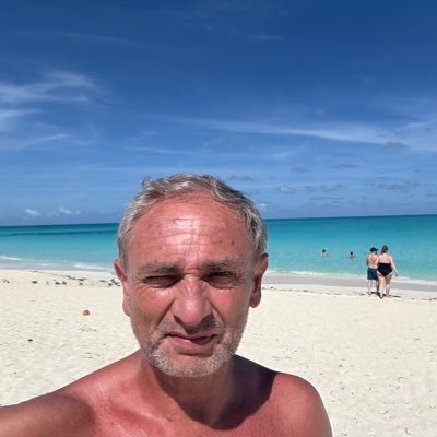 eduardorellana1's profile picture. CSIR. Equivocado...jamás confundido