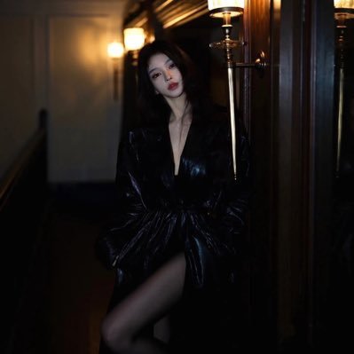 jiji133719's profile picture. Jp5W网红纯御天花板 自媒体短视频模特 艺术品画展经纪人 服装表演🎤戏剧影视专业 •𝐇𝐞𝐢𝐠𝐡𝐭身高/171 •𝐖𝐞𝐢𝐠𝐡𝐭体重/49KG • 𝐁𝐮𝐬𝐭胸围/D • 𝐀𝐠𝐞年龄/03年 🚪188口令🧧 只回复🚪