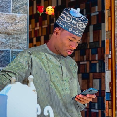 Dansauro12's profile picture. 