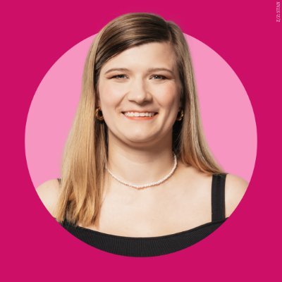 ✌🏻 https://t.co/qST6UW9Ujh
🩷 víc odvahy a empatie
⛺️ Kandidátka č. 6 ve Středočeském kraji
👩🏻💼 Asistentka @BaraUrbanova
🕯️ Právnička @PodSvicnem