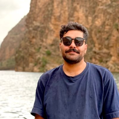 cryptotradiing's profile picture. یه جایی که توش فارغی پادشاهه