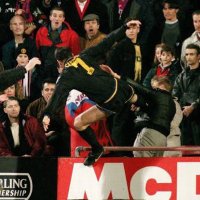 Cantona (@kronikozi) Twitter profile photo