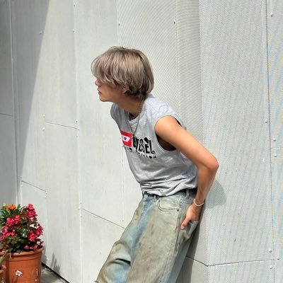 V_taetaehv's profile picture. •Time zone ยังคงรักบังทันเสมอ แค่กลับสู่โลกวายไทยอีกครั้ง | หากคิดถึงกัน ก็กลับมาทักทายกันได้เสมอ