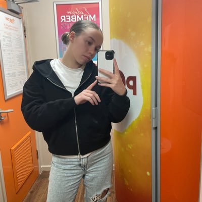 annie_15x's profile picture. 