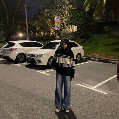 mzcxhzsq's profile picture. 