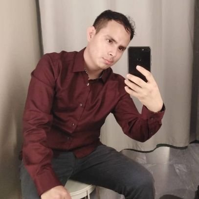 StwarthRojas's profile picture. Estudiante de Derecho