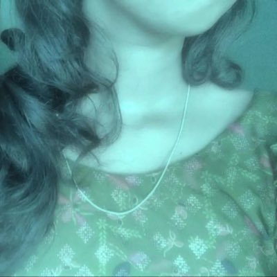 Aprna002's profile picture. Attitude Girl 🙂‍↔️