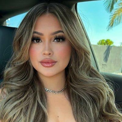 SiaDyana's profile picture. 