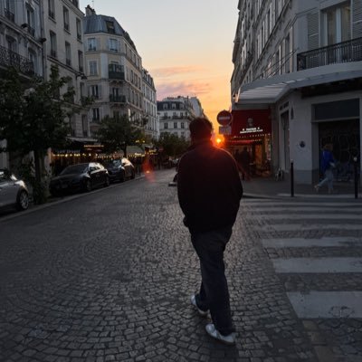 VasuJuneja9's profile picture. 