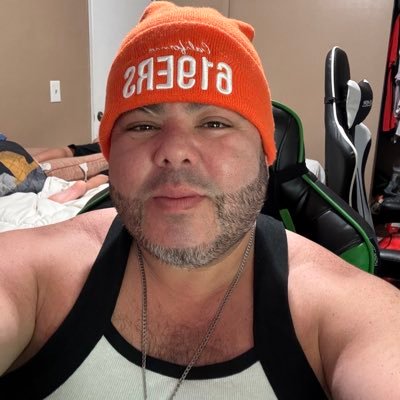 Twitch Affiliated | What it do Baby! I'm a IT and a Digital Creator . #619ERS is all about Great Vibes, Great Energy & Good Times. Single Father.