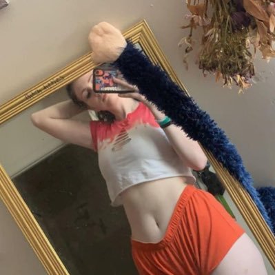 I’m looking for fun dm me let have some fun together