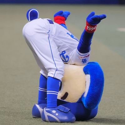 ikko_04's profile picture. ドラゴンズファン　高橋宏斗#19　上林誠知#51　森駿太#31
NPB MLBのカード集めてます　
ドラゴンボールスーパーダイバーズ、ヒーローズ、ポケカも集めてます！