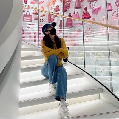 bumibyme's profile picture. 