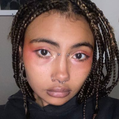 Lesbiensuke's profile picture. artiste https://t.co/iyalJTlUlO IG : https://t.co/9UT2We88J5