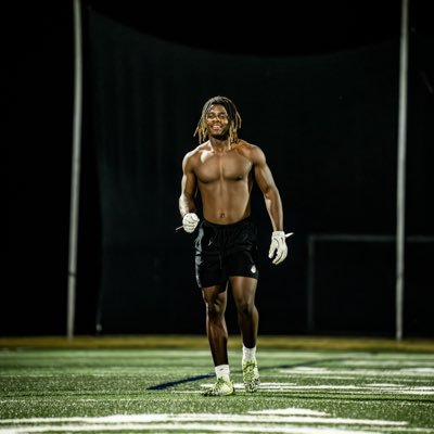 #2 RB 27’ |#1 player in Florida 27’|23.37mph 📍villages charter high school