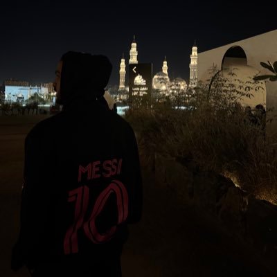 Fa4rll's profile picture. إن العقبات هي جسوري نحو النجاح وإن المشاكل هي علامات على أن الوقت حان للتغير نحو اتجاه جديد.