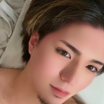 てった(浦野 哲大)1995.5.26 飲食店 5店舗代表取締役、不動産仲介してますjapan osaka follow me!