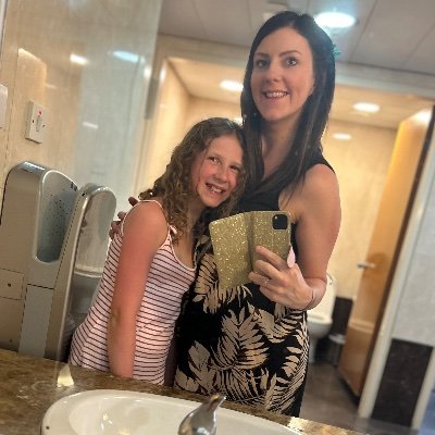 maggiemclaren's profile picture. 