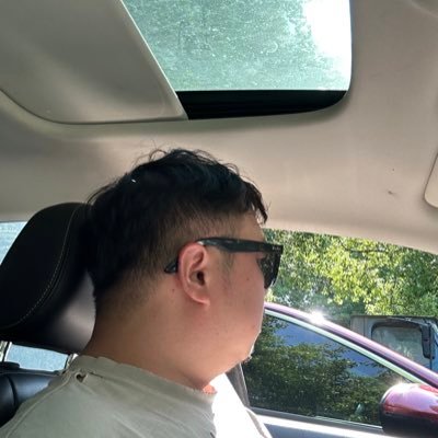 dameng1s's profile picture. Top，喜熊，油画手绘师，需要订画的私信（不接推广 请免开尊口）