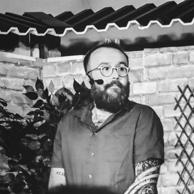 Candidat LFI pour les #européennes2019
Conseiller du salarié CGT.
Militant syndical, 213 jours de grève pour vivre dignement .
Aveyron
#LGBT 🌈 #insoumis