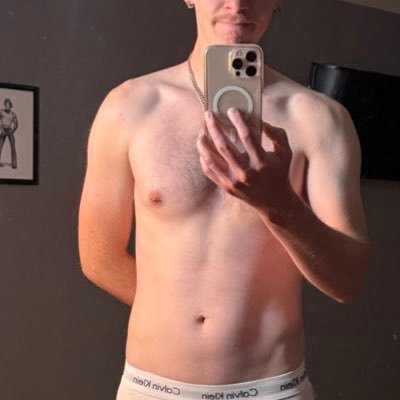 Bottom who eats ass. I love men, photography, graphic design, butts, men, jockstraps, armpits, underwear, hiking, tattoos, travel, bubble butts and stuff. 🐷