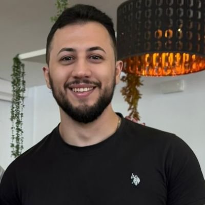 DavidJiCo20's profile picture. Laissez Faire et Laissez Passer.