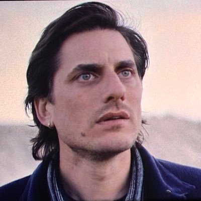 | matching icon with @lizgrenat | luca marinelli e poche altre cose
