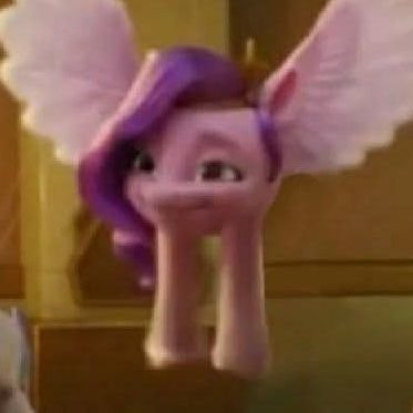 aikkiu__'s profile picture. Artist