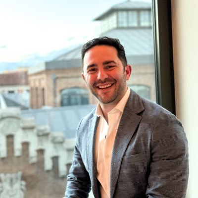 j_mayer_'s profile picture. 