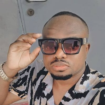 omutaaka's profile picture. ARSENAL DIE HARD✌️
THE GUNNERS 🔫