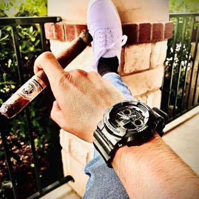 Twitch Affiliate, Madden Player, Warrant Officer, Cigar Lover. Blessings! Checkout @sportsgamerz.com @HuddleGG @MaddenTurf for Madden/CFB needs!