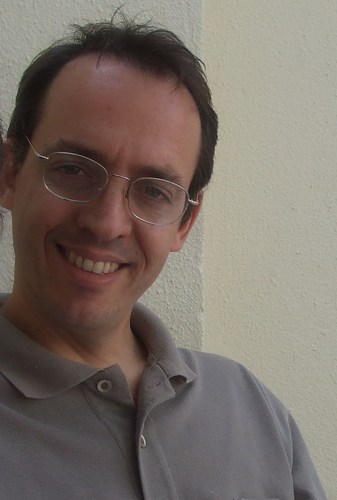 Apaixonado pela família, pelas crianças e pela vida.