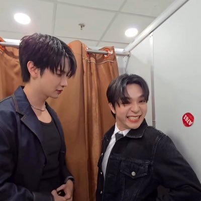 Suratana_code's profile picture. @maxky_rp @basjtr #Maxkybas #แม็กกี้บาส #บาสเด็กอ้วนที่แท้จริง #maxky_rp #6CODE🐢🏀. 13.03.68 @TLE_mtm @firstone_wnk((อาร์มมี่ อากาเซ่ วันซ์))