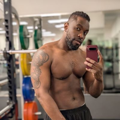 Pansexual Protagonist.
.
He/Him/Daddy 🏳️🌈
.
#GameDev
#Writer
#WritingANovel
.
Liberal
.
Jamaican🇯🇲/American 🇺🇲
.
PSN ID: SeviredGamer
