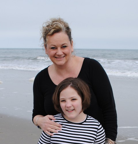 Loves Jesus, her hubby and her daughter (fondly called girlfriend!). Loves to worship and serve whenever I can!
