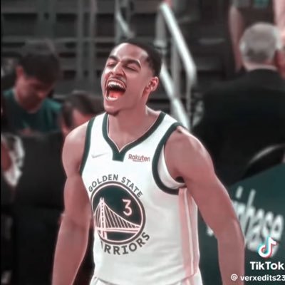 JP13poolepartyy's profile picture. 