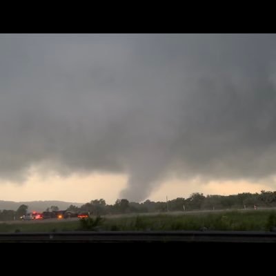 Maggies261's profile picture. storm chaser based out of dfw #txwx #wxtwitter 🌪️ count 3