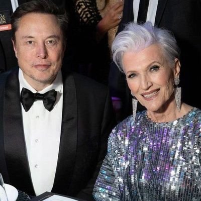 Hello fans 🚀 🚀
This is @elonmusk admin page the CEO Tesla auto I appreciate your comments on my verified page here on ✖️🚀🚀