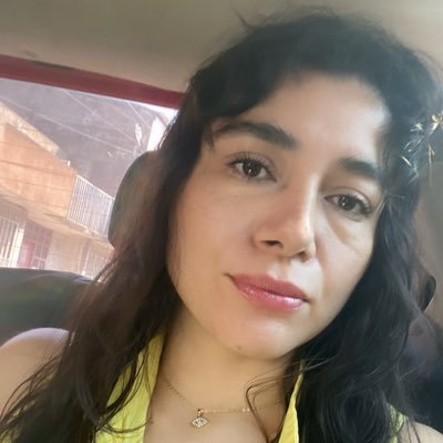 cosmomaniaca's profile picture. Abrazo nubes ☁️