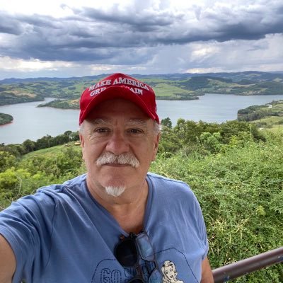 Sou patriota que quer um país sem CORRUPÇÃO, analfabetismo e desemprego. Administrador aposentado(Correios) apreciador de um bom vinho 🍷🍾🤝 SDV 🤝