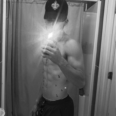 24 | Southern hung stud | 18+ only | Cashapp: $xxnrose18 | I do customs