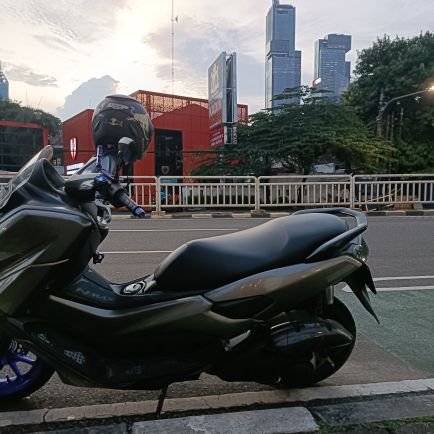 hartonosetia58's profile picture. 