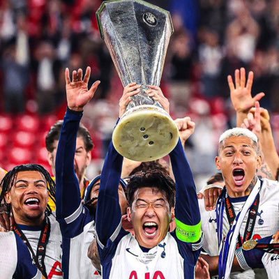 TheTriceRozay's profile picture. Back up @thetricerozay2 | Business Email : thetricerozay@gmail.com | turn on notis | https://t.co/4cJuJJnqhY