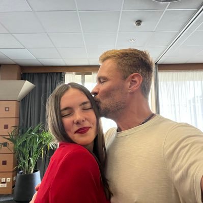 You always make me feel so so good. Ur so very kind & sweet. Stay well & stay in touch ~ P. Flueger❤️ 26 / insta: capuness / c.lechanu