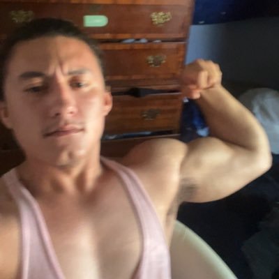henryzach_lifts's profile picture. for the progress mainly